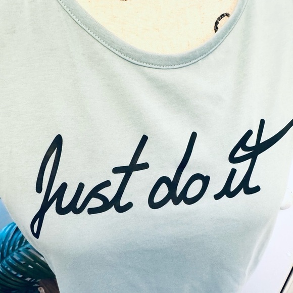 NIKE Women’s Just Do It Tank - Picture 5 of 7